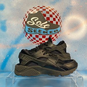 Nike Huarache size 8